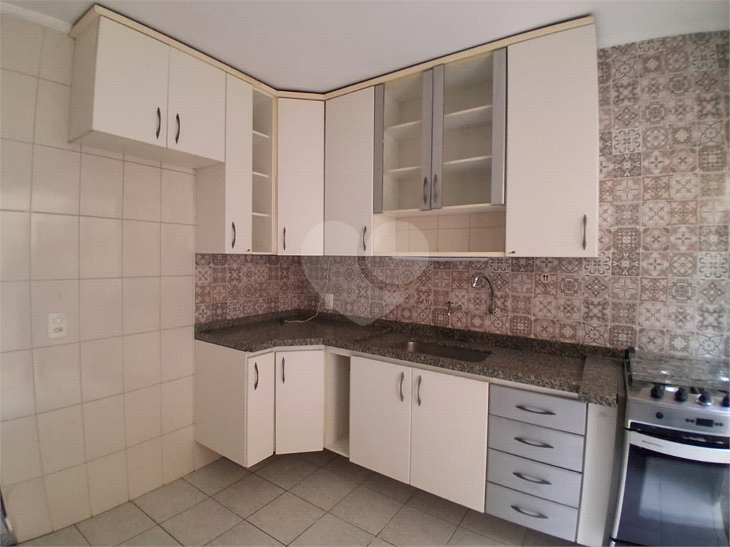 Sobrado em condomínio Fechado 