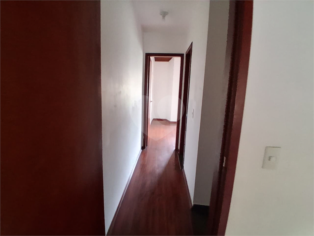 Sobrado em condomínio Fechado 