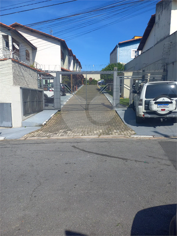 Sobrado em condomínio Fechado 