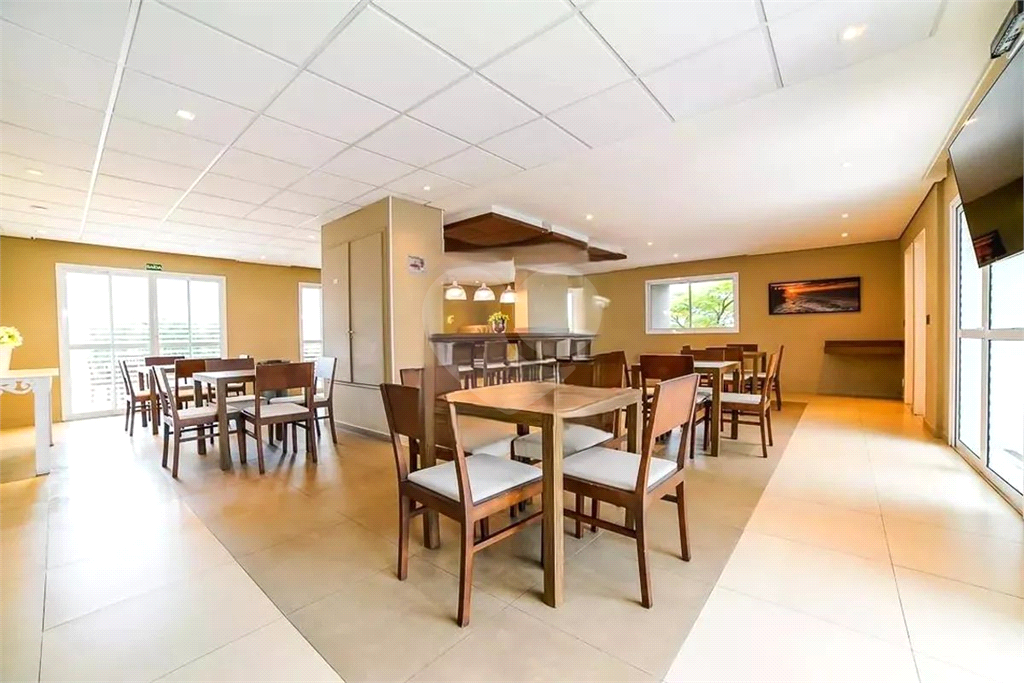 Apartamento à Venda 2 dormitórios sendo 1 suíte com Sacada Gourmet, 60m² – Completo, Moderno e Pronto para Morar!
