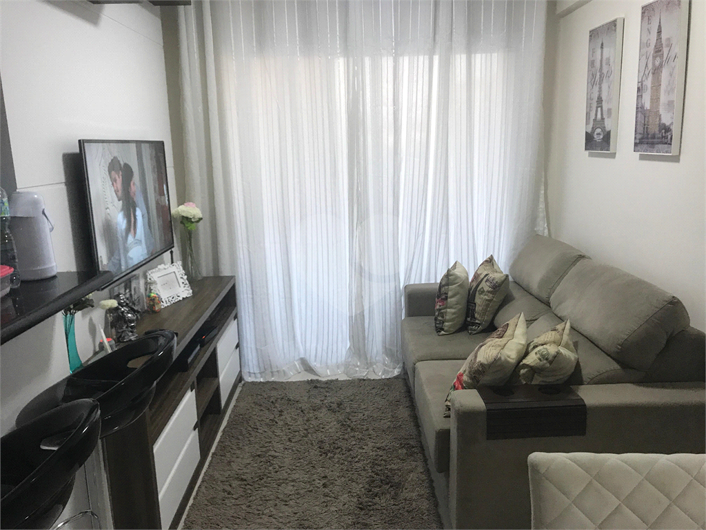 APARTAMENTO em CASA VERDE