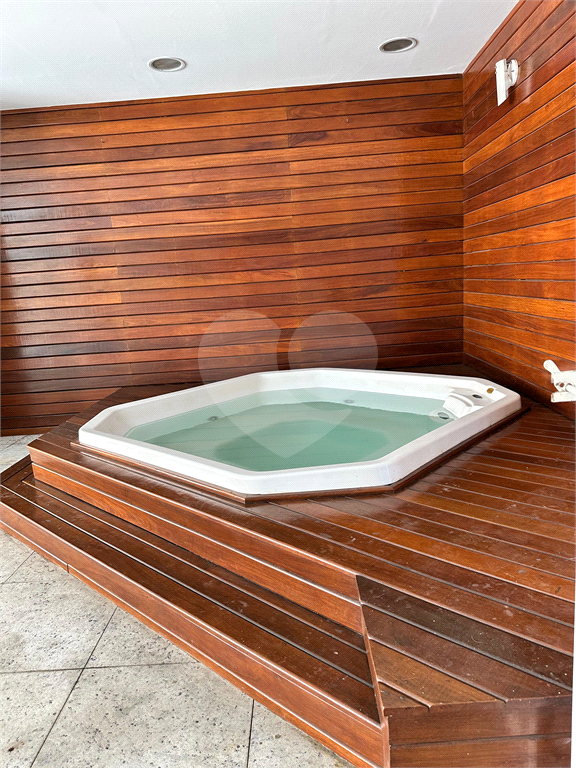 APARTAMENTO em CASA VERDE