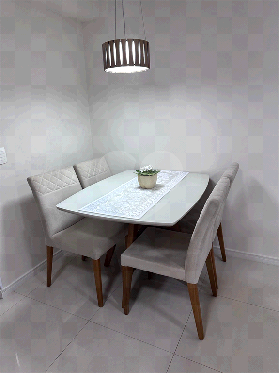 APARTAMENTO em CASA VERDE