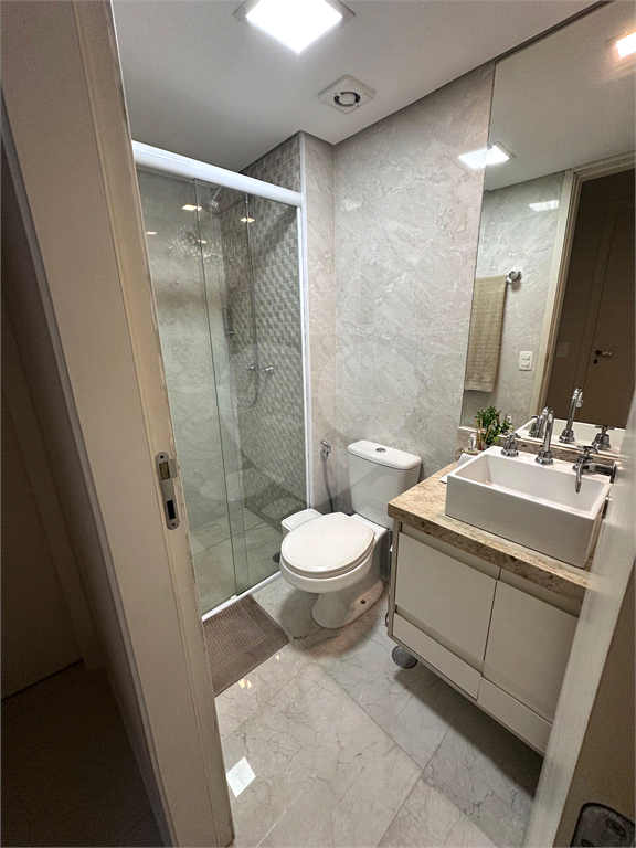 APARTAMENTO em CASA VERDE