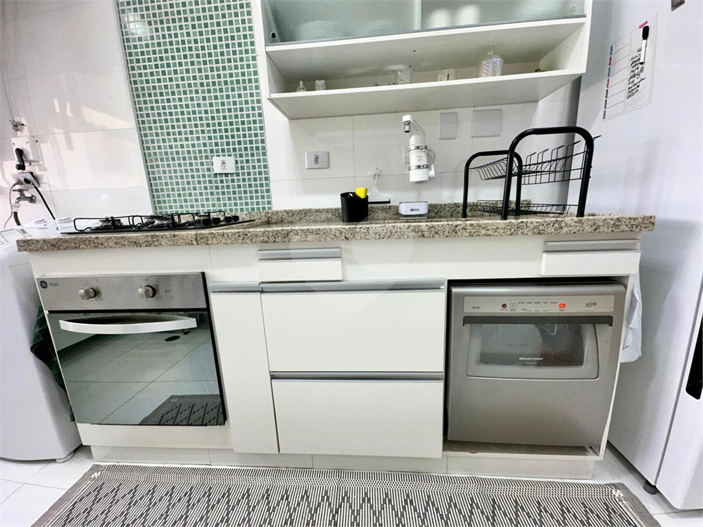 Apartamento à venda com 3 quartos, 82m² - Foto 10