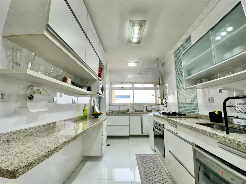 Apartamento à venda com 3 quartos, 82m² - Foto 8