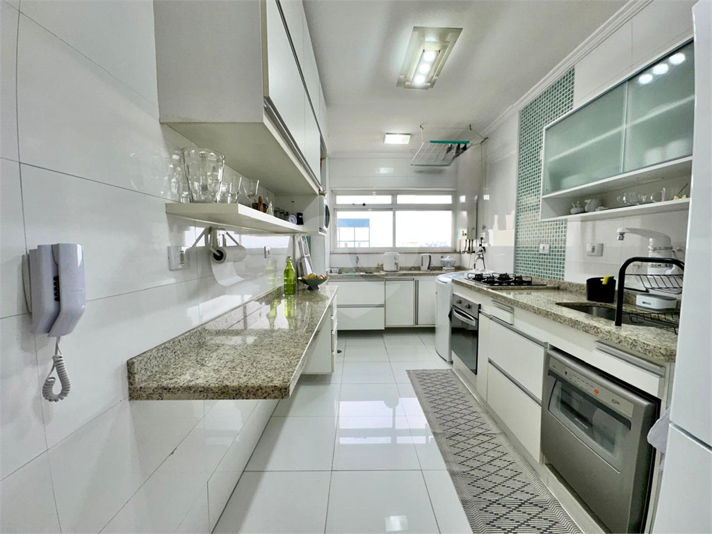 Apartamento à venda com 3 quartos, 82m² - Foto 7