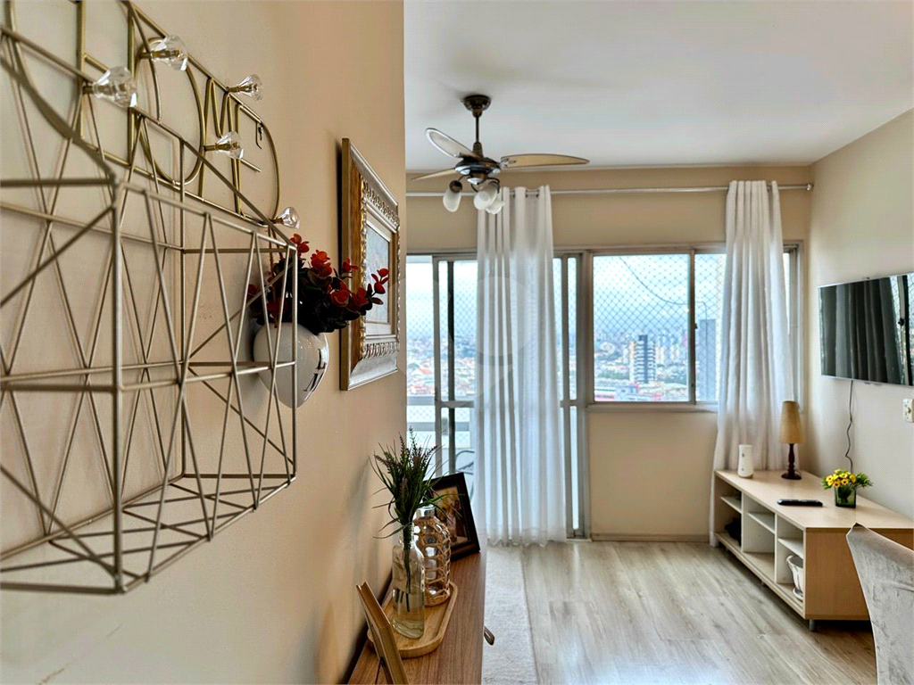 Apartamento à venda com 3 quartos, 82m² - Foto 2