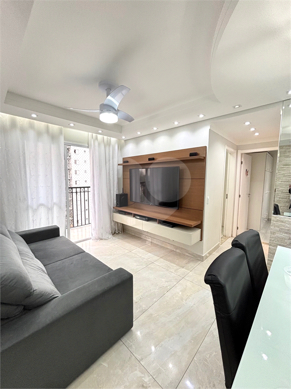 Apartamento na Vila Augusta com 2 dormitórios (1 suíte)