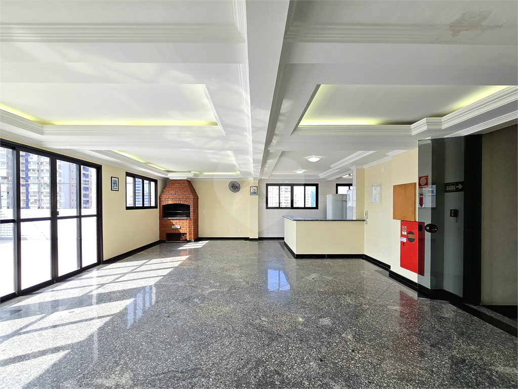 Apartamento para venda e locação com 2 quartos 1 vaga no Gonzaga Santos - SP 