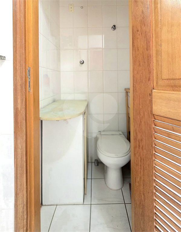 Apartamento para venda e locação com 2 quartos 1 vaga no Gonzaga Santos - SP 