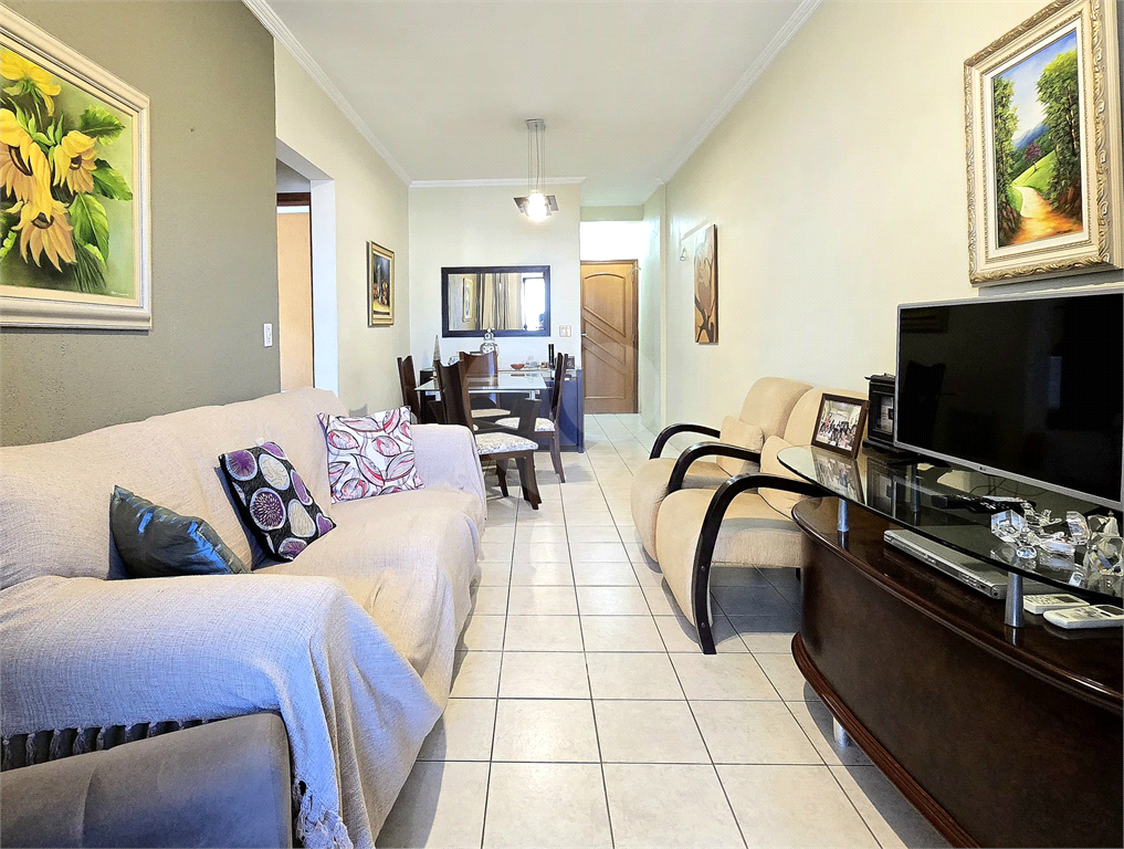 Apartamento para venda e locação com 2 quartos 1 vaga no Gonzaga Santos - SP 