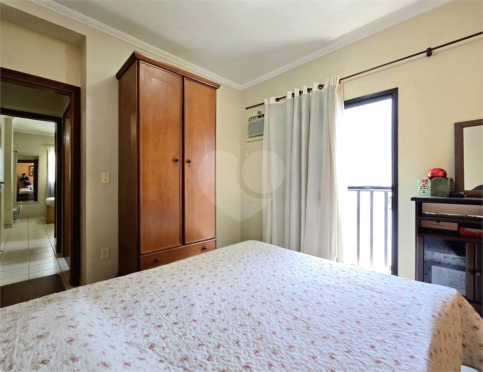 Apartamento para venda e locação com 2 quartos 1 vaga no Gonzaga Santos - SP 