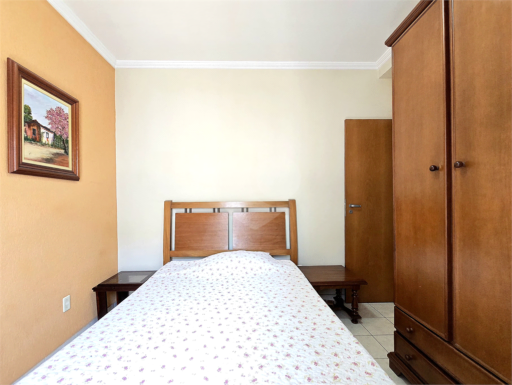 Apartamento para venda e locação com 2 quartos 1 vaga no Gonzaga Santos - SP 