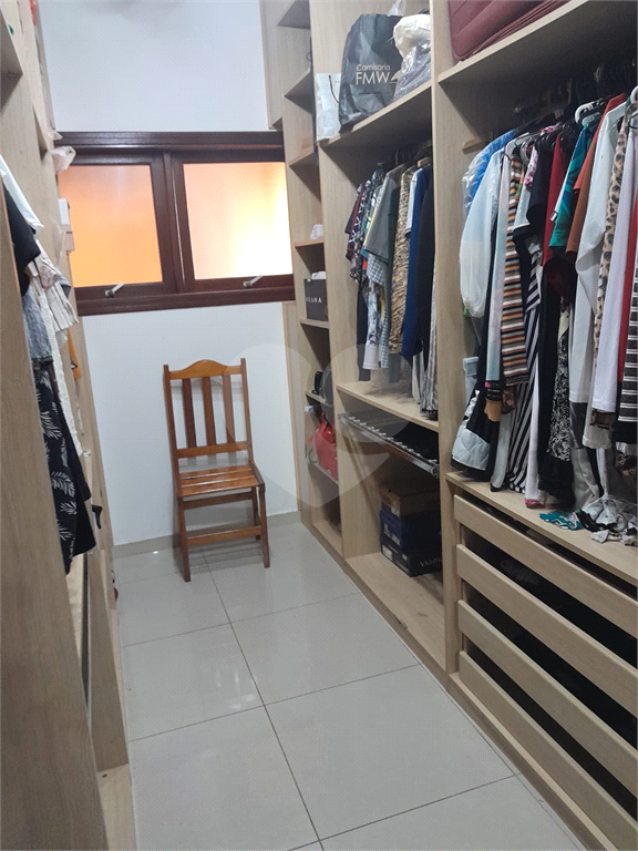 Casa de Condomínio à venda com 5 quartos, 375m² - Foto 42