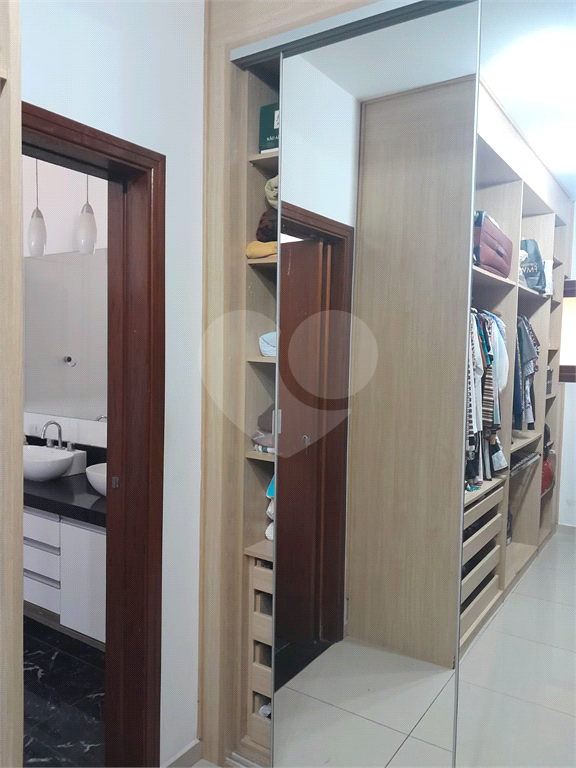 Casa de Condomínio à venda com 5 quartos, 375m² - Foto 29