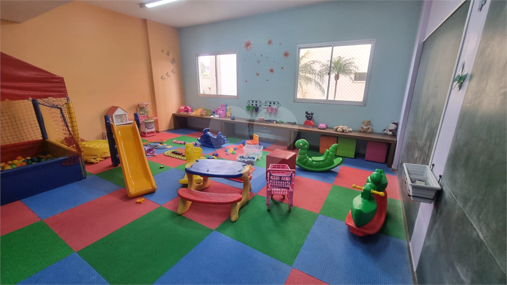 APARTAMENTO em CASA VERDE