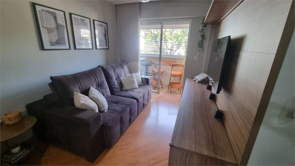 APARTAMENTO em CASA VERDE