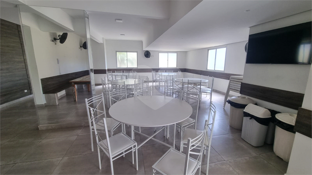 APARTAMENTO em CASA VERDE