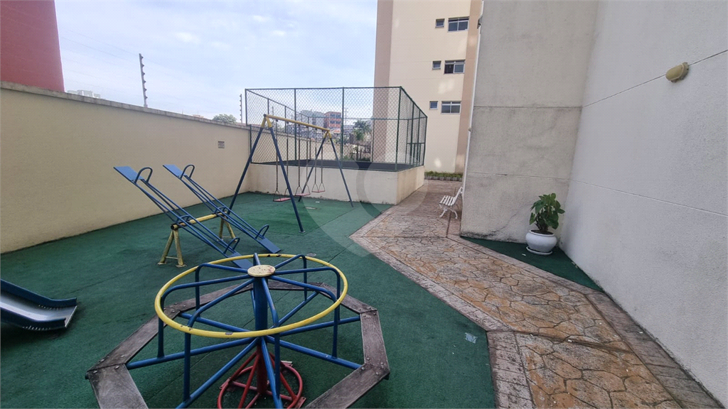 APARTAMENTO em CASA VERDE