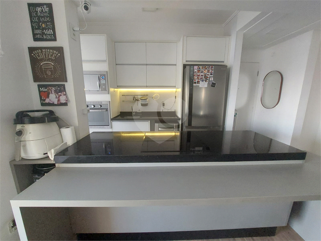Apartamento de 70m² | 2 dormitórios (1 Suíte), Varanda e Lazer Completo em Condomínio Clube