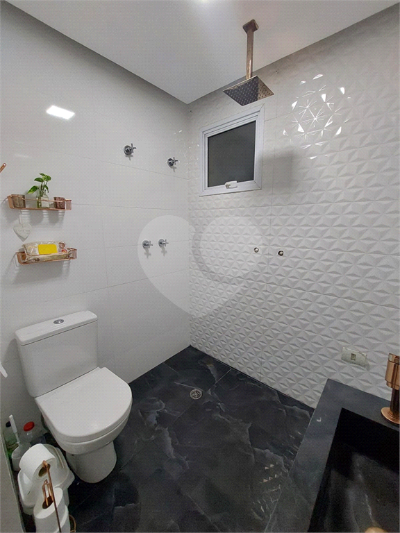 Apartamento de 70m² | 2 dormitórios (1 Suíte), Varanda e Lazer Completo em Condomínio Clube