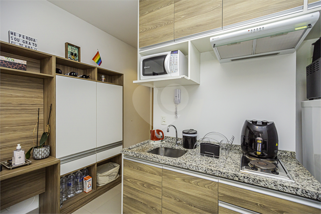 APARTAMENTO em CENTRO