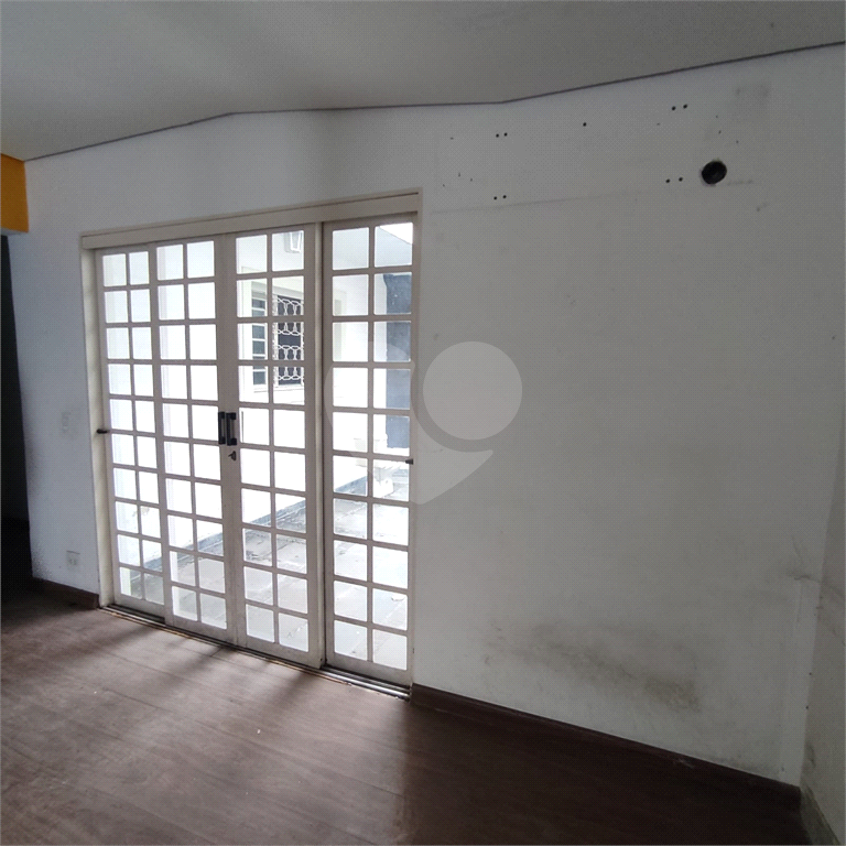 Casa à Venda com 2 Quartos, Suíte e Espaço Gourmet – Próximo ao Metrô Parada Inglesa