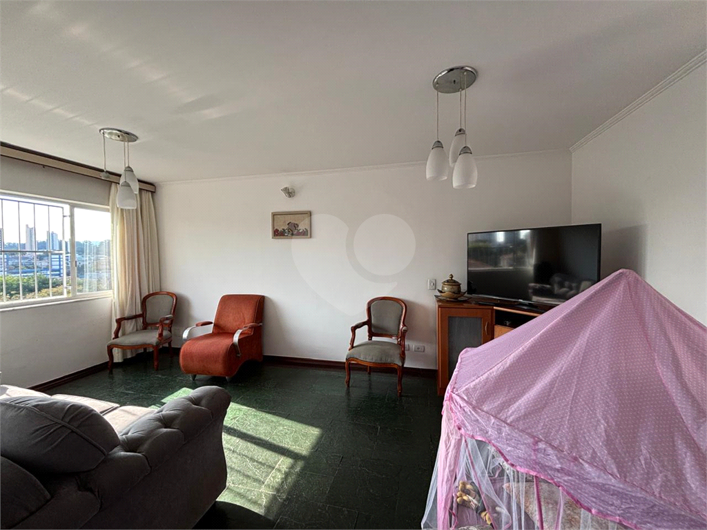 Apartamento bem localizado no bairro do Mandaqui, com 2 Dormitórios, sendo 1 suíte,