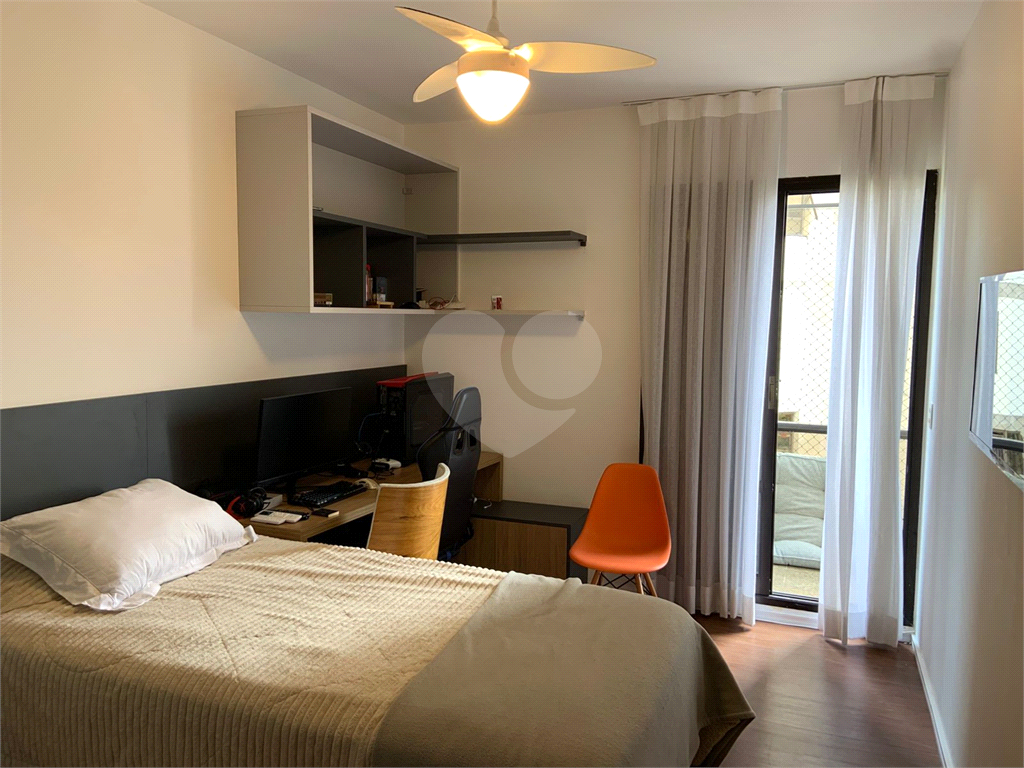 APARTAMENTO em REAL PARQUE