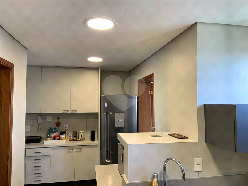 APARTAMENTO em REAL PARQUE
