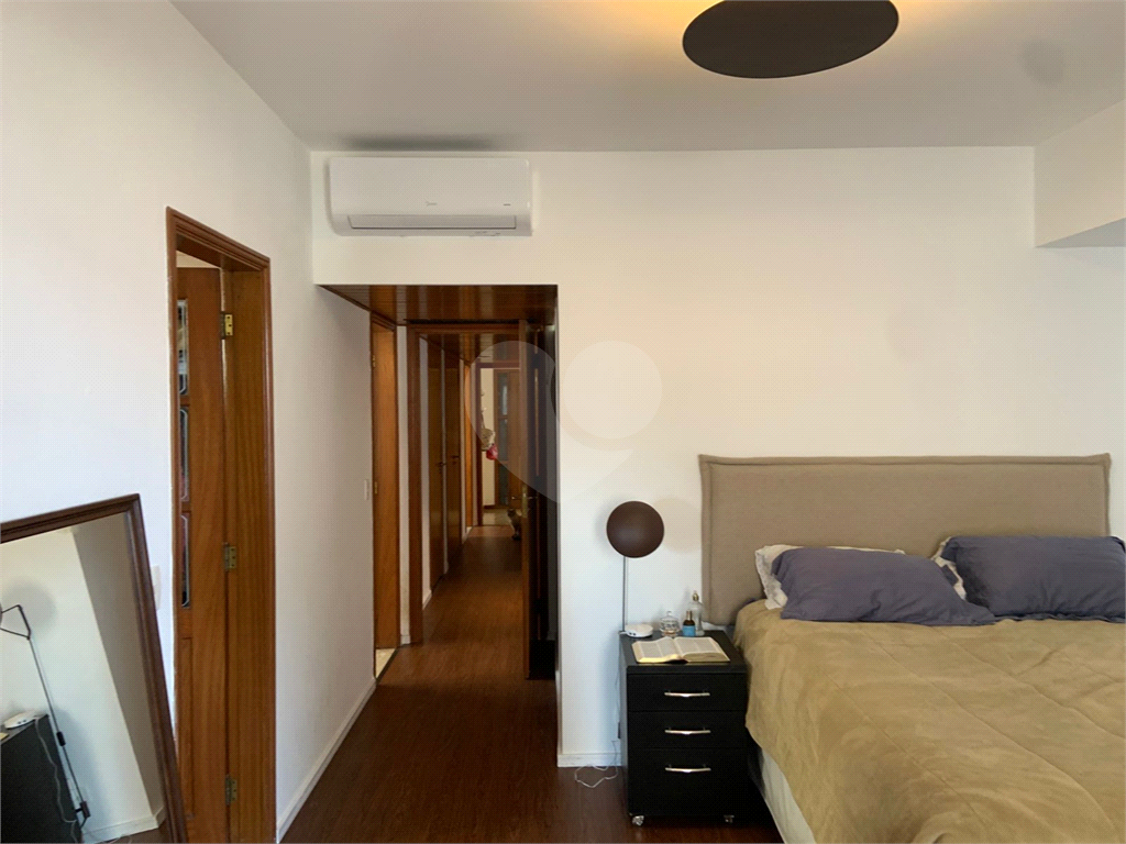 APARTAMENTO em REAL PARQUE