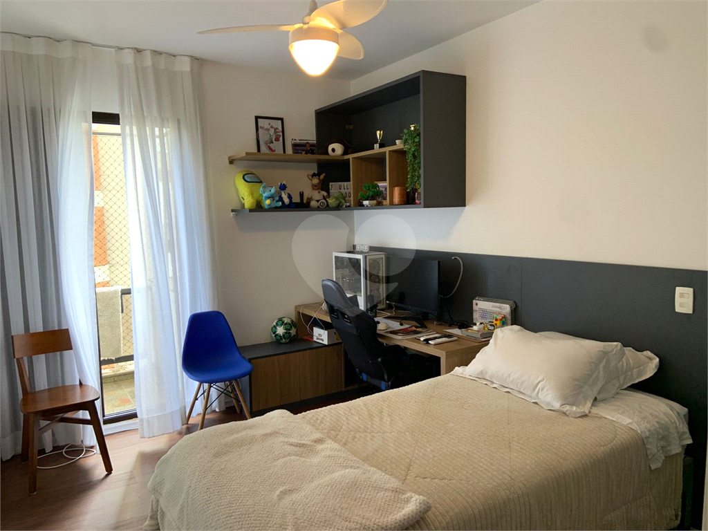 APARTAMENTO em REAL PARQUE