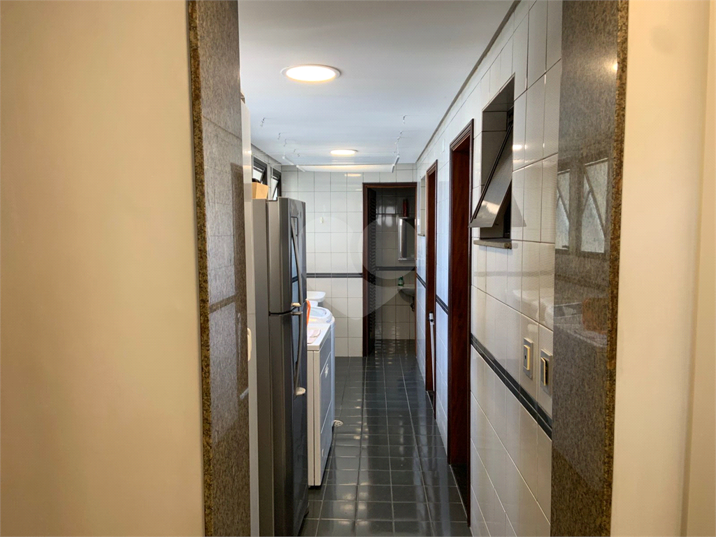 APARTAMENTO em REAL PARQUE