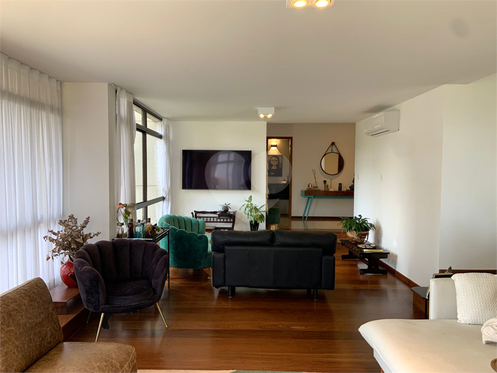 APARTAMENTO em REAL PARQUE