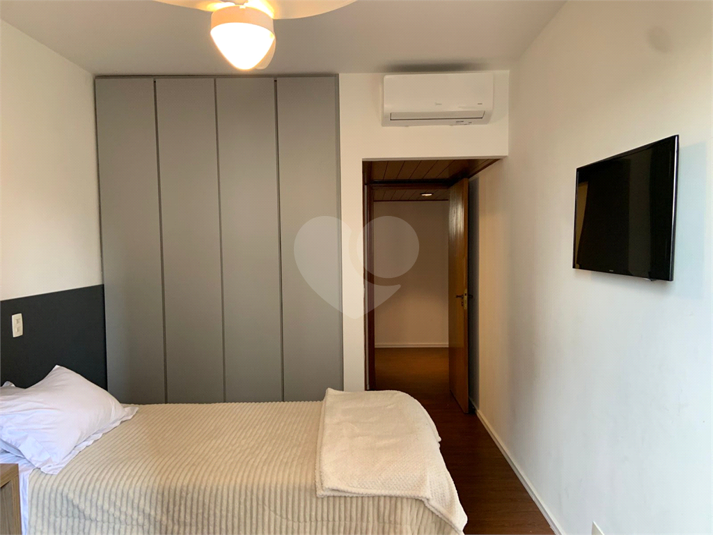APARTAMENTO em REAL PARQUE