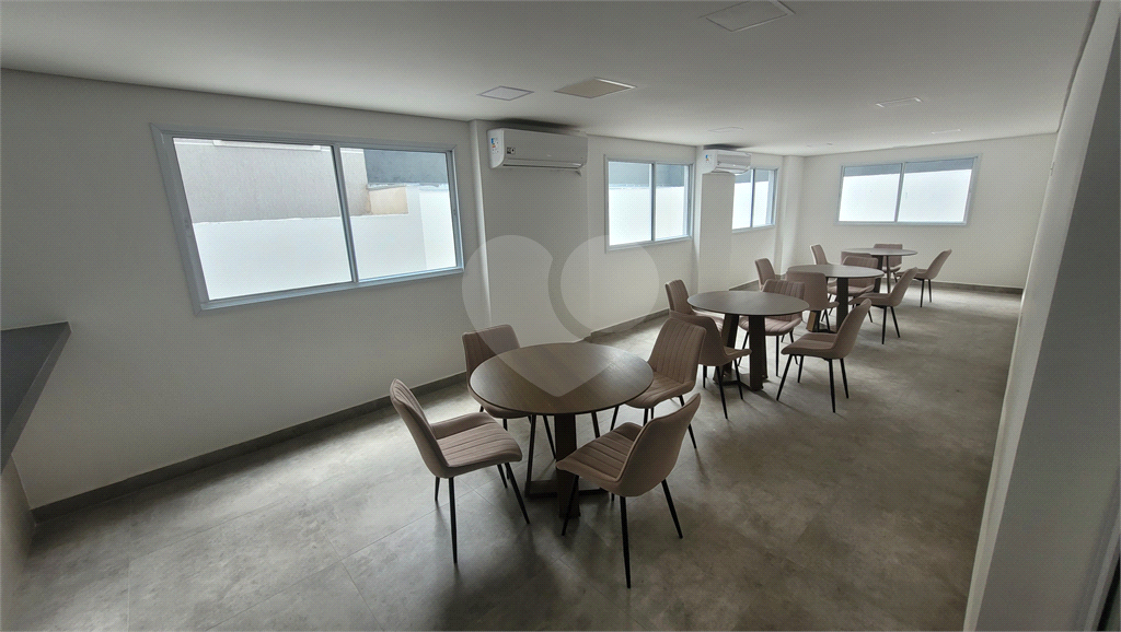 Vende Aluga Jardim São Paulo 2 dormitórios cozinha americana sacada mobiliado Lazer no rooftop