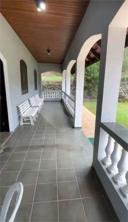 Casa à venda com 6 quartos, 400m² - Foto 4