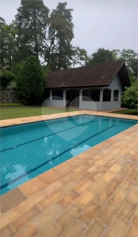 Casa à venda com 6 quartos, 400m² - Foto 2