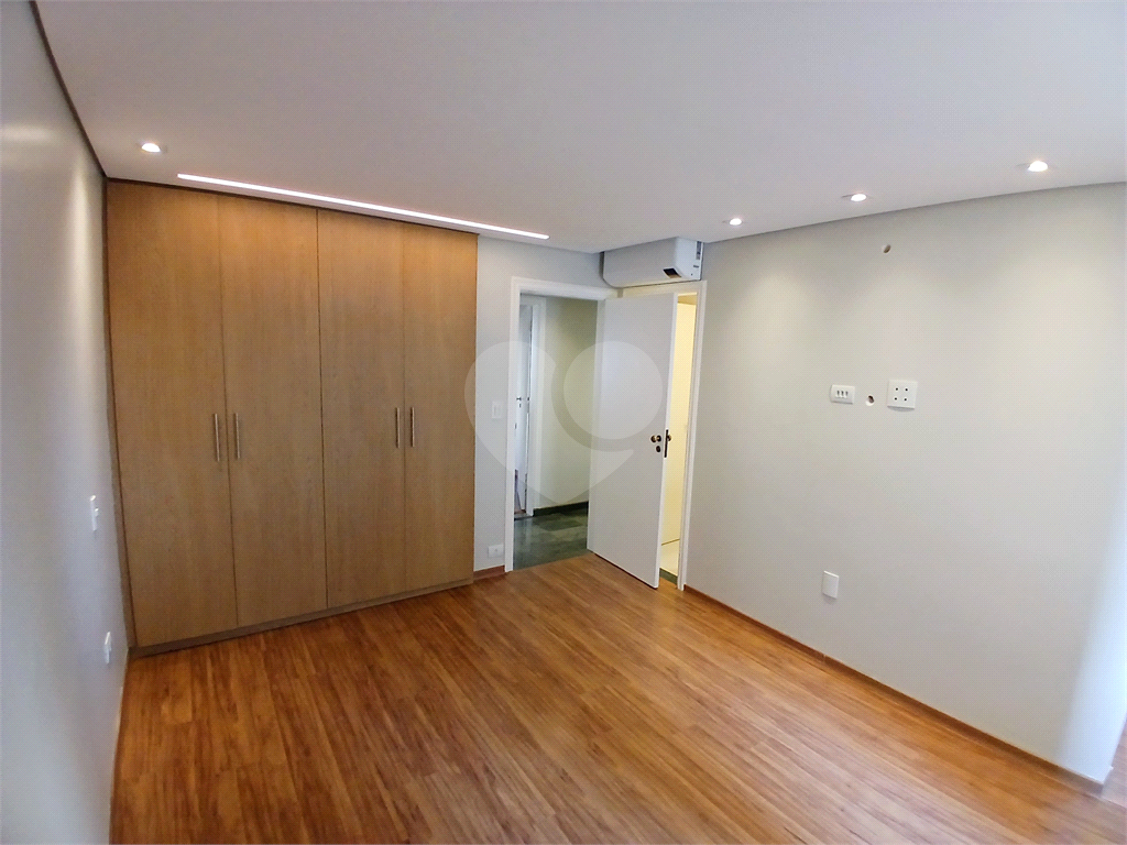 Amplo apto reformado no Alto de Santana 3 dorms sendo 1 suíte, 2 vagas fixas e cobertas. 160m²