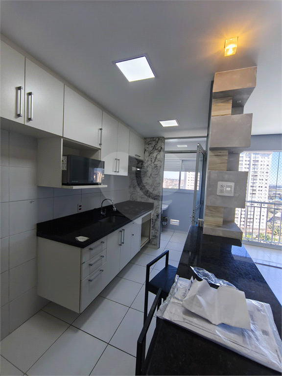 Apartamento para alugar com 2 quartos, 75m² - Foto 26