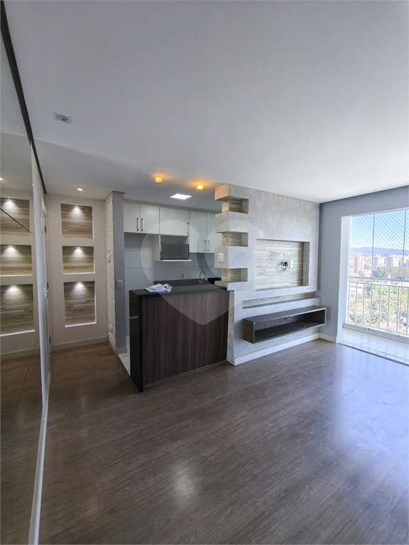 Apartamento para alugar com 2 quartos, 75m² - Foto 24