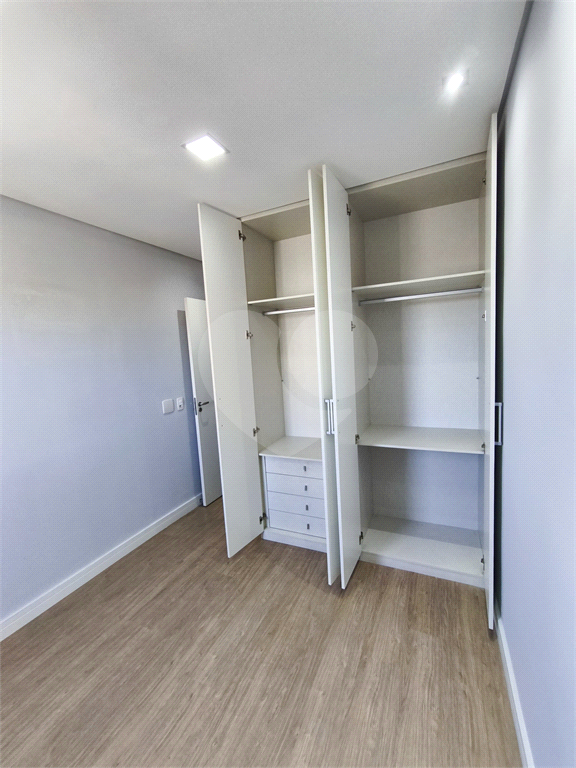 Apartamento para alugar com 2 quartos, 75m² - Foto 19