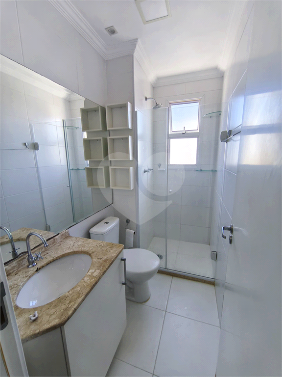 Apartamento para alugar com 2 quartos, 75m² - Foto 12