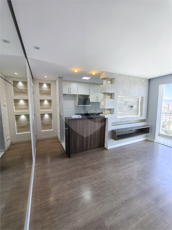 Apartamento para alugar com 2 quartos, 75m² - Foto 5