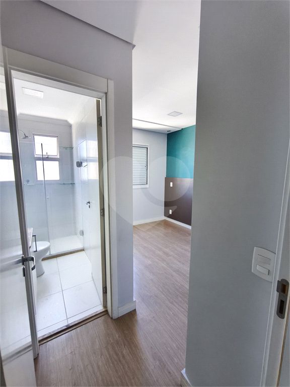 Apartamento para alugar com 2 quartos, 75m² - Foto 13