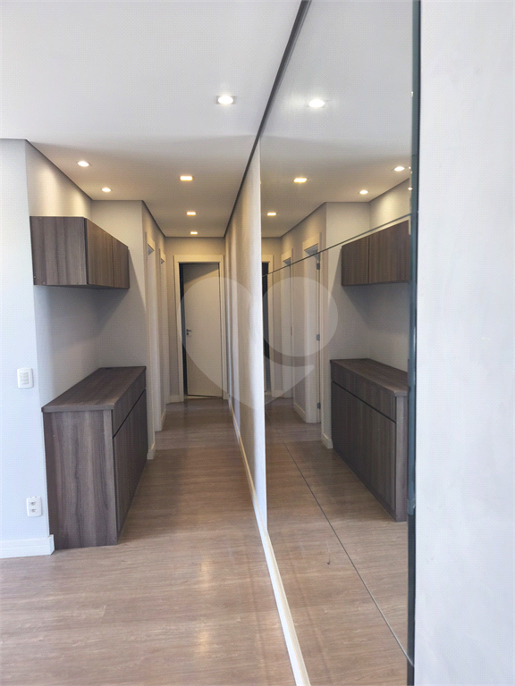 Apartamento para alugar com 2 quartos, 75m² - Foto 8