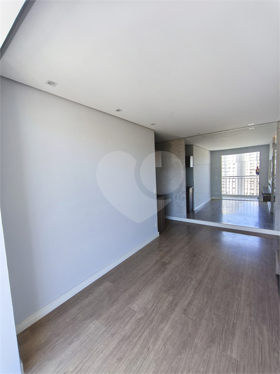 Apartamento para alugar com 2 quartos, 75m² - Foto 21