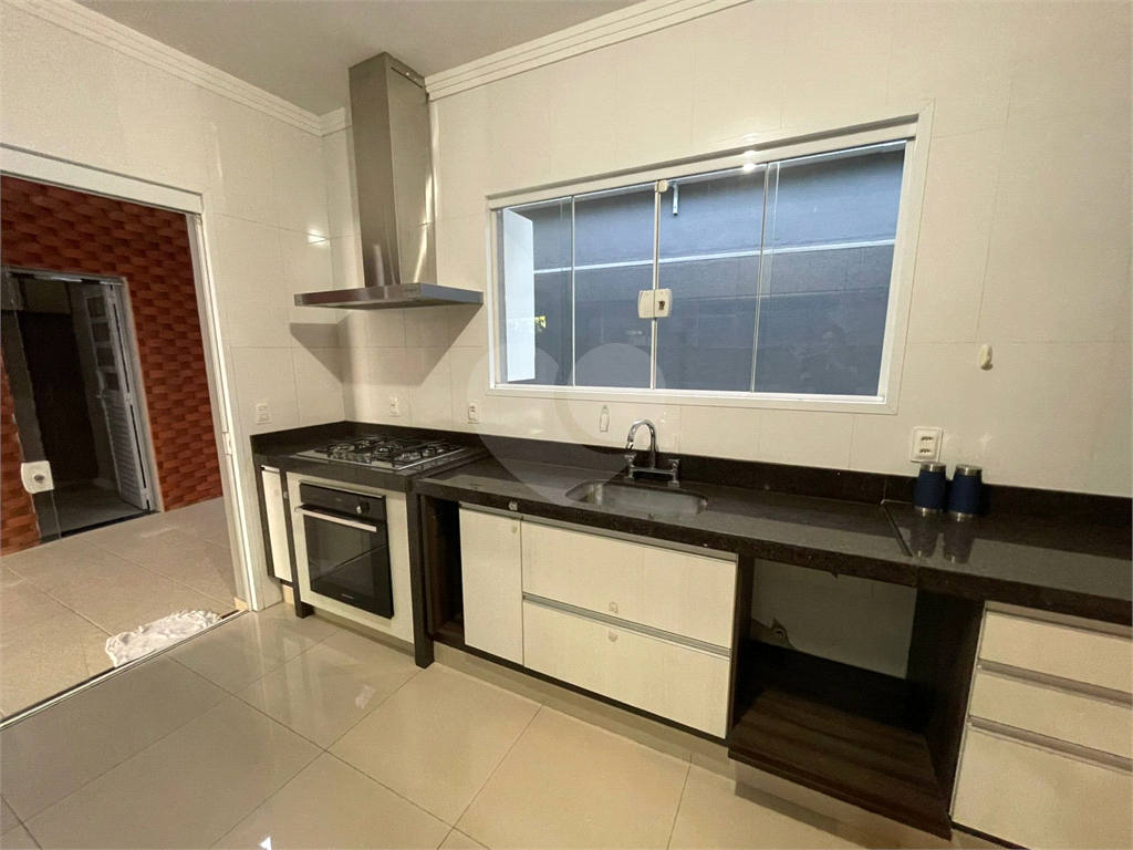 Casa à venda com 3 quartos, 171m² - Foto 7