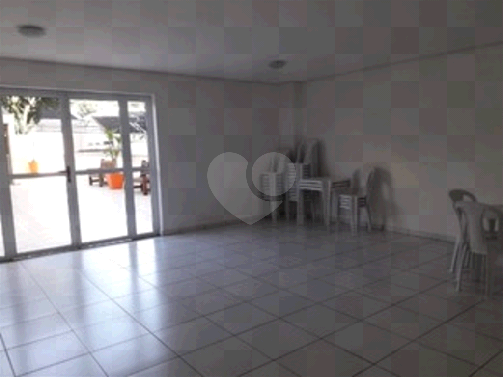 Apartamento à venda e aluguel com 2 quartos, 75m² - Foto 20